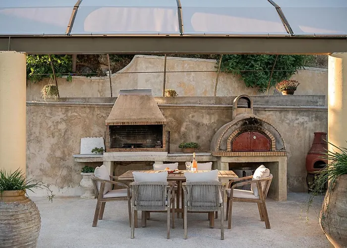 Nyaraló Mondethea Vantage Point Hriszí Aktí Haniá