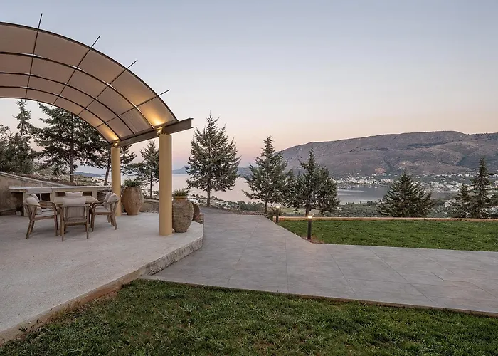 Nyaraló Mondethea Vantage Point Hriszí Aktí Haniá