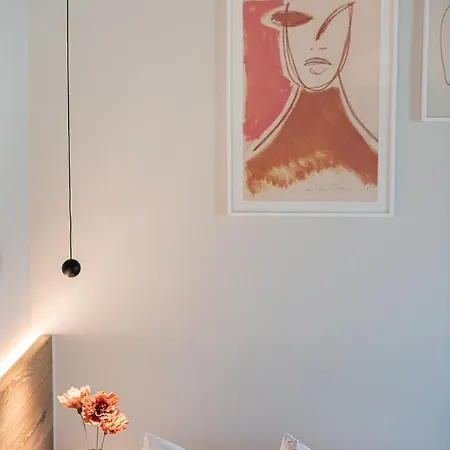 Mondethea Vantage Point