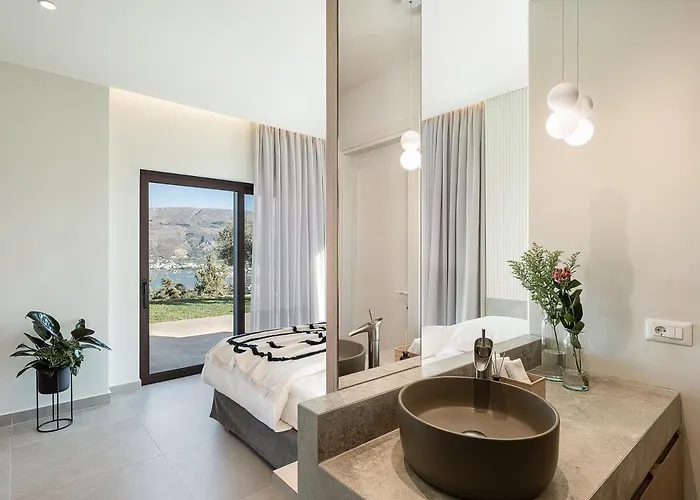 Mondethea Vantage Point Chania (Crete)