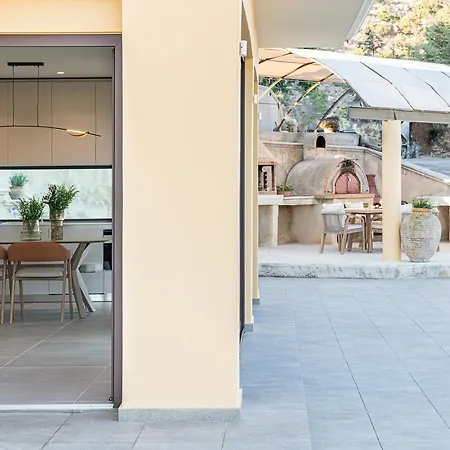 Mondethea Vantage Point * La Canée