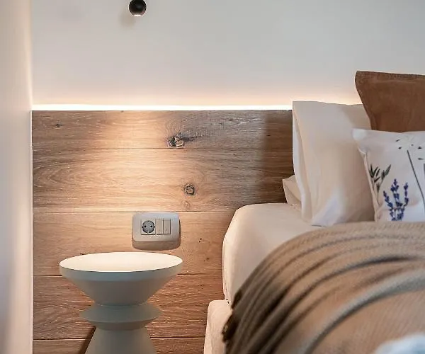 Mondethea Vantage Point * La Canée